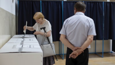 AUR conduce la Senat și Camera Deputaților