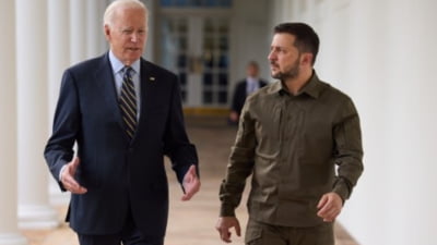 Biden oferă 2,5 miliarde Ucrainei înainte de plecare
