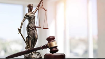 Curtea Constituțională agită politica românească