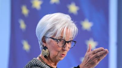 Dobânzile scad, inflația crește.