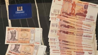 Funcționari prinși luând mită pentru contracte