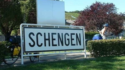 Olanda vrea să blocheze Schengen pentru RO și BG