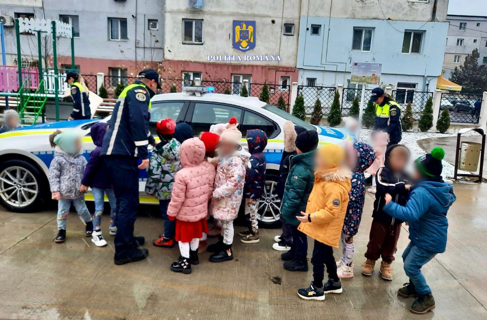 Polițiștii previn în școlile din Dâmbovița