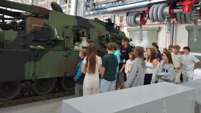 Polonia impune educația militară în școli