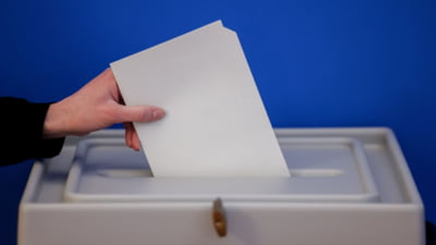 Români de 120 de ani au votat!