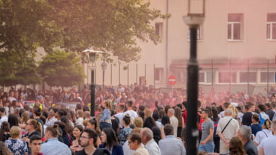 Românii au pierdut încrederea în politicieni