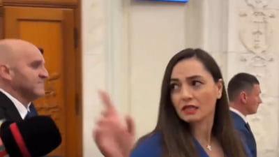 Scandal în Parlament: Extremiștii atacă presa