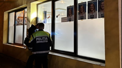 Sediul USR vandalizat, geamuri sparte