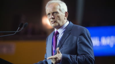 Stolojan critică strategia de negociere USR