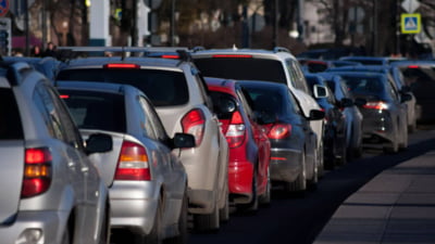 USR contestă taxa de 540 lei pentru mașini