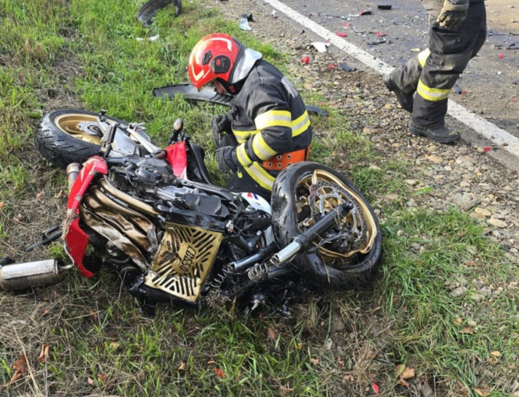 Accident pe DN 7: Motociclist rănit