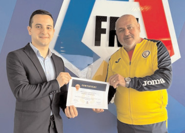 ACS PHOENIX TÂRGOVIȘTE, CENTRU PREMIAT FRF