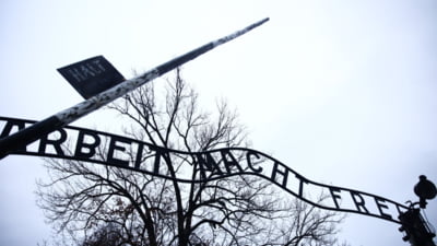 Avertismentul unei supraviețuitoare a Holocaustului