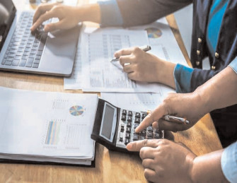 e-Factura, obligatorie pentru persoane fizice