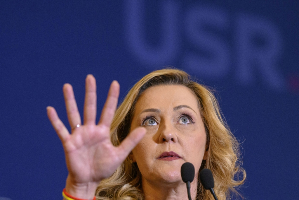 Elena Lasconi va candida din actual în 2025