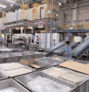 Exporturi în scădere, importuri în creștere