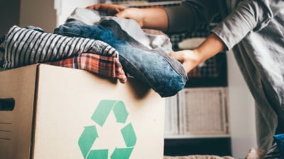 Haos în reciclarea hainelor uzate