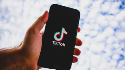 Ieșean păcălit pe TikTok cu 50.000 euro