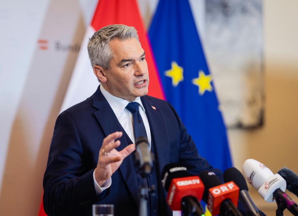 Karl Nehammer demisionează din funcție