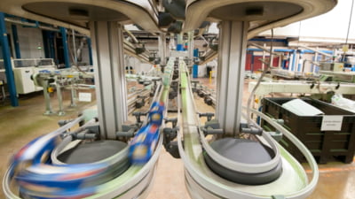 Măreț economic își mută producția în România