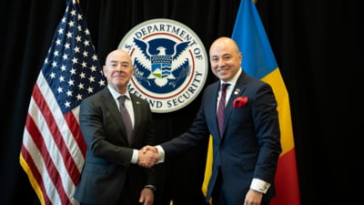 Oficial american care ne-a scăpat de vize