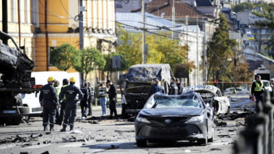 Peste 12.300 de civili uciși în Ucraina