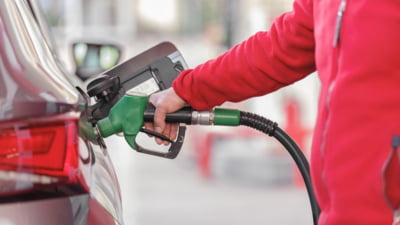 Scumpiri la carburanți și metrou din ianuarie
