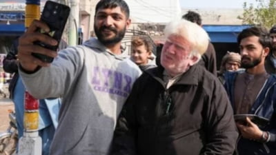 Sosia lui Trump vinde budincă cu succes