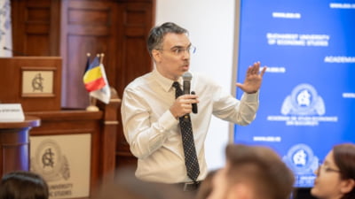„Anularea alegerilor, o traumă democratică”