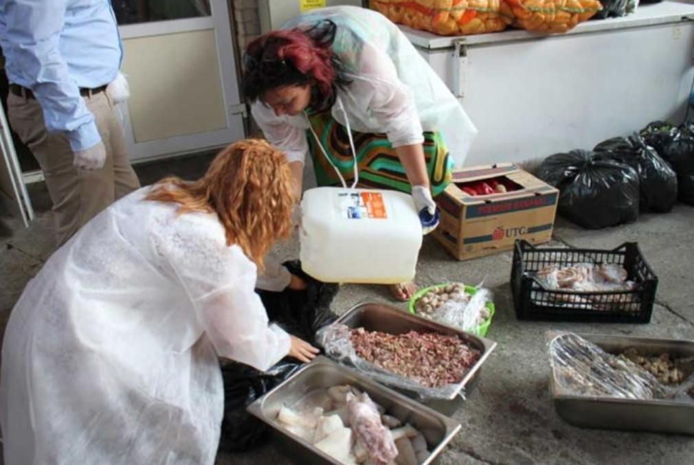 Controale stricte în industria alimentară