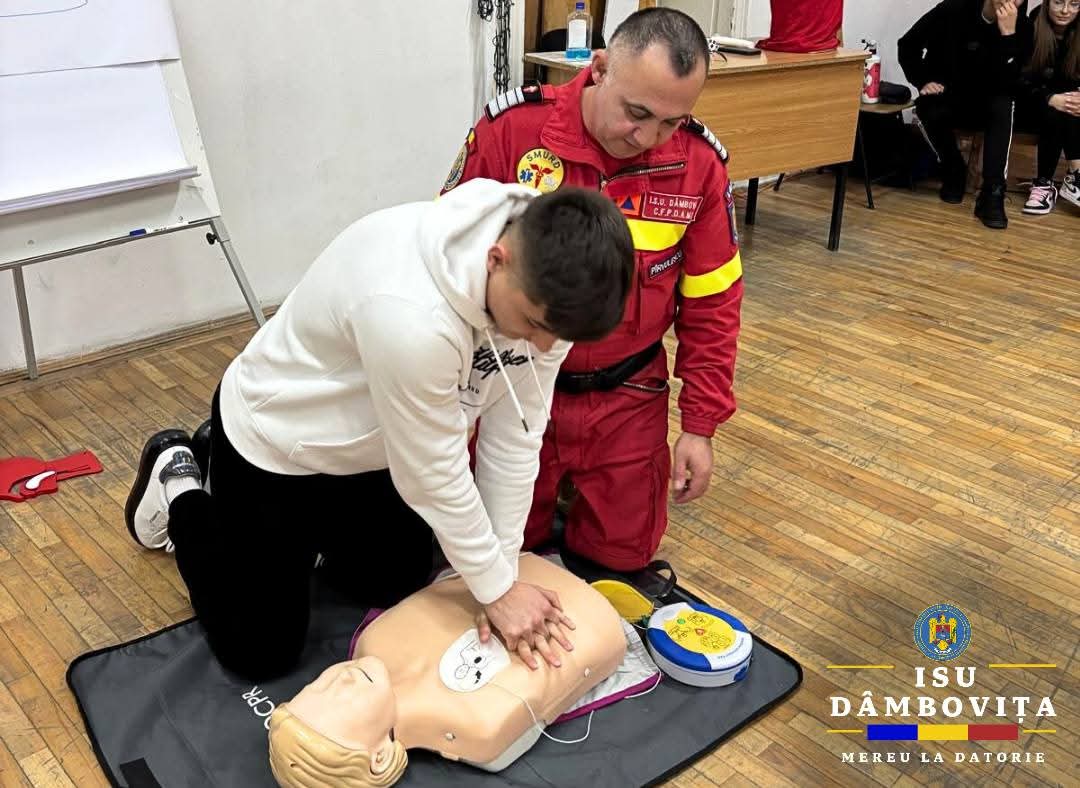 Cursuri interactive de prim ajutor la Colegiu