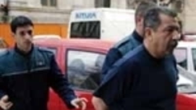 Individul care l-a înjunghiat pe Barna a murit