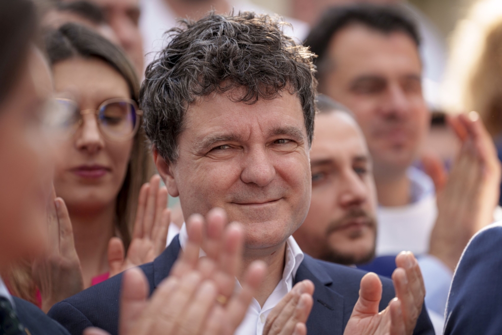 Nicuşor Dan, acuzaţii de mită