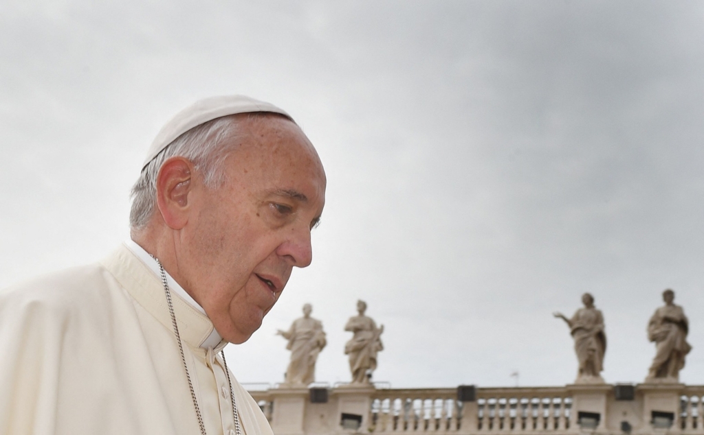 Papa Francisc, stare critică, dar stabilă