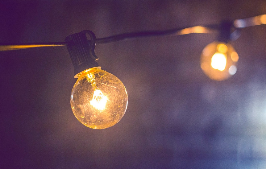 Prețuri plafonate la gaze și electricitate