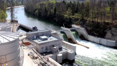 Producția de energie electrică în scădere