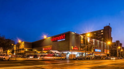 Rețea Imens de centre comerciale părăsește România