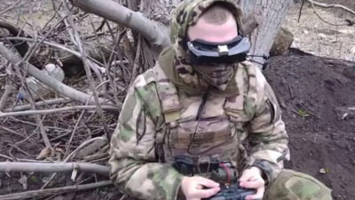 Soldați ruși răniți de ochelari explozivi