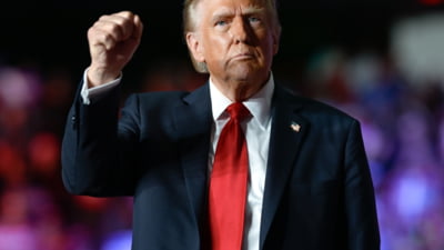 Trump susține renașterea energiei nucleare