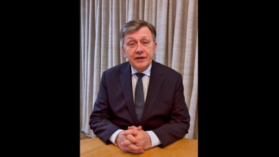 Crin Antonescu lansează un podcast electoral