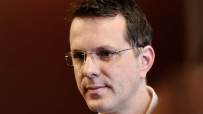 „E timpul pentru un actual ministru de Externe”