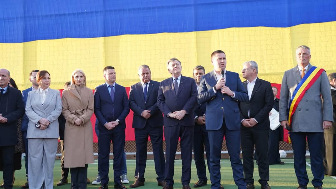 Inaugurare bază sportivă în Dărmănești