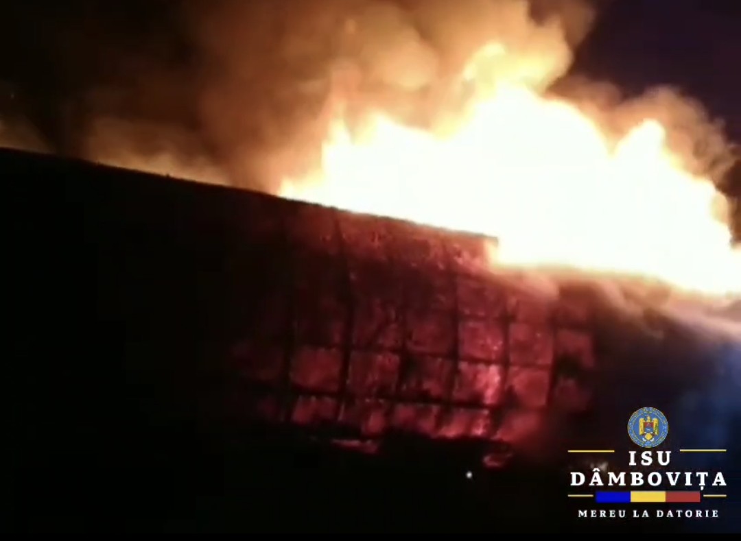 Incendiu la un vagon de tren, intervenție rapidă