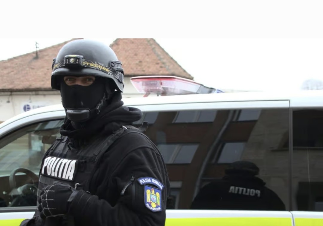 Juvenil de 16 ani reținut după conflict violent