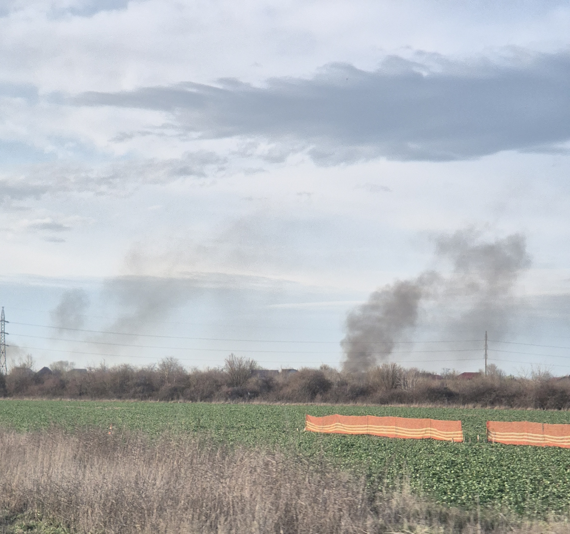 Pompierii au stins incendii de vegetație
