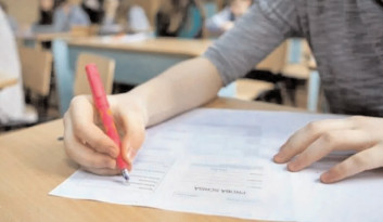 Simulări pentru Evaluarea Națională luni
