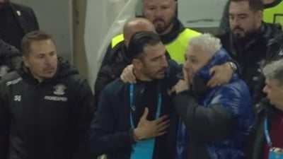 Șumudică îi șoptește lui Charalambous