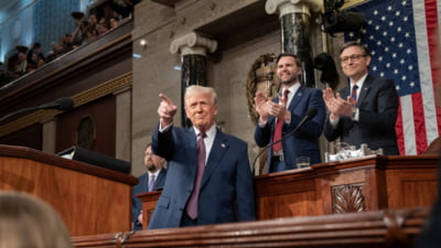 Trump dă vina pe alții pentru prăbușirea bursei