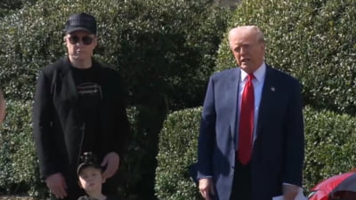 Trump îl invită pe Zelenski la Casa Albă