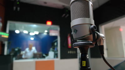 Un radio din România se închide după 18 ani